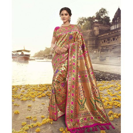 Kanjivaram Soft Woven Silk Saree in Pink and Golden